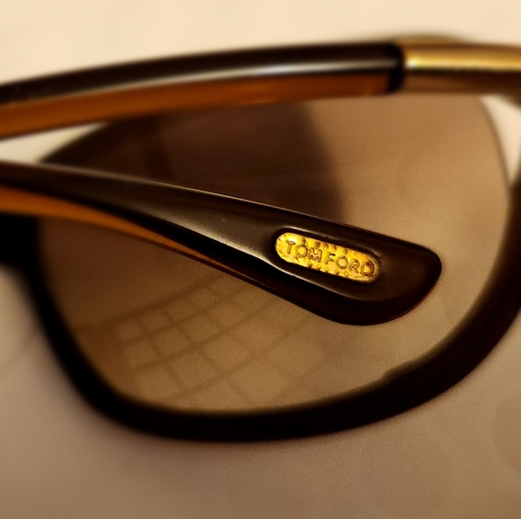 Tom Ford Jennifer Sunglasses - Picture 9 of 9